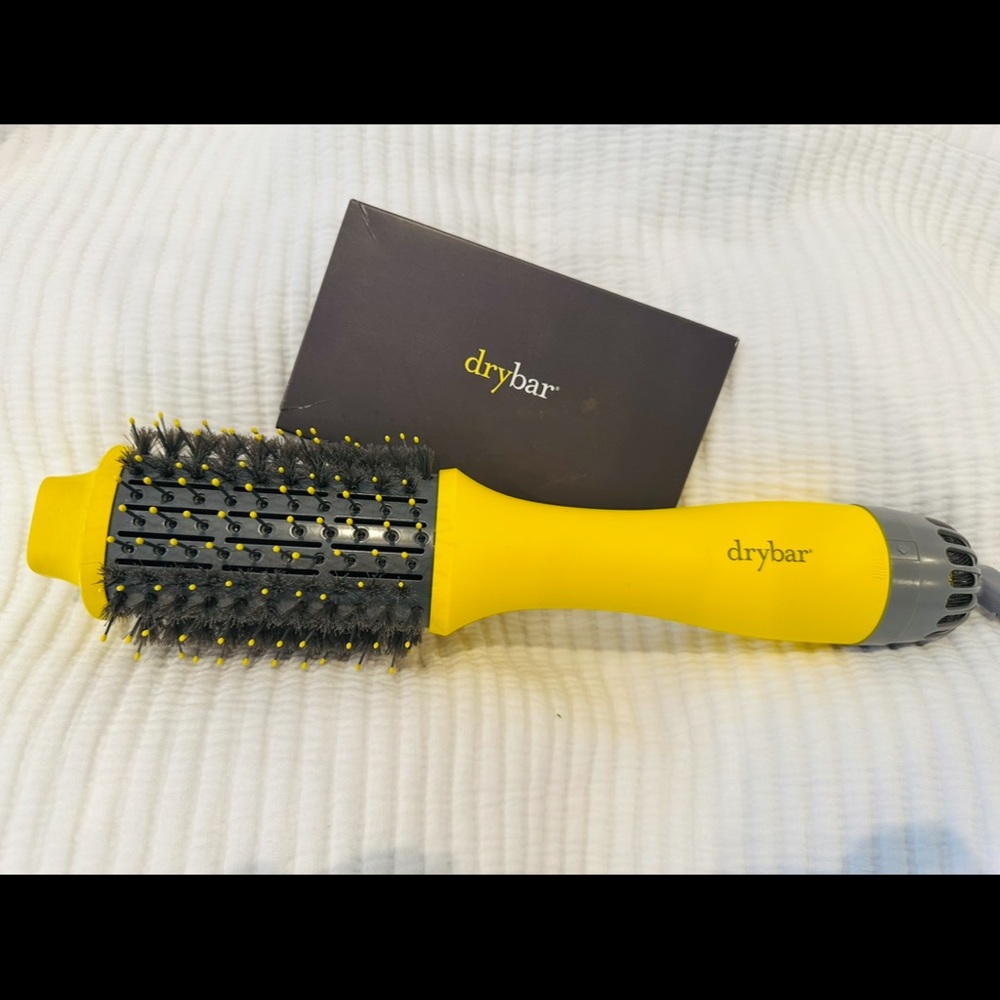 Drybar The Double Shot Oval Blow-Dryer Brush